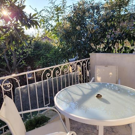 Joli T2, Terrasse Et Jardin, Ideal Pour Familles, A 15 Min De L'Aeroport Roissy Cdg Tremblay-en-France Esterno foto