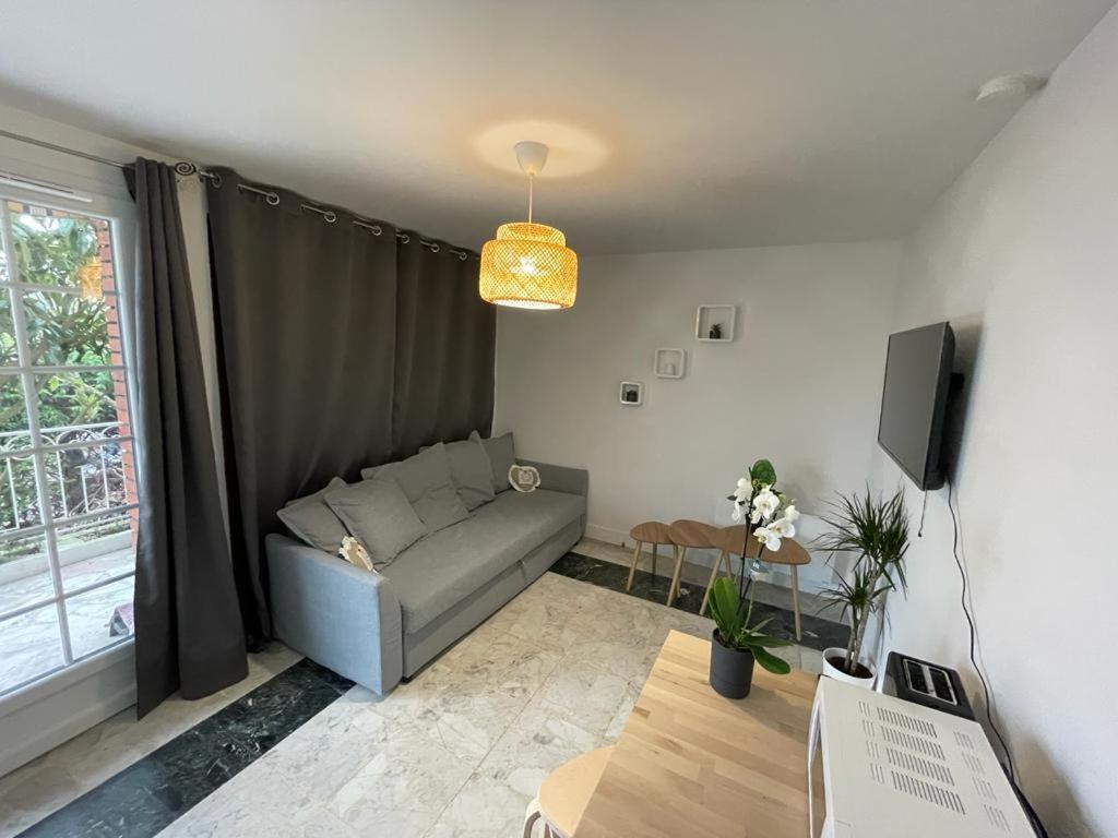 Joli T2, Terrasse Et Jardin, Ideal Pour Familles, A 15 Min De L'Aeroport Roissy Cdg Tremblay-en-France Esterno foto