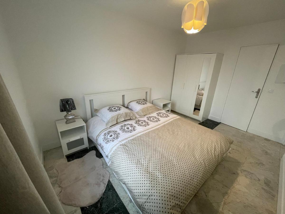 Joli T2, Terrasse Et Jardin, Ideal Pour Familles, A 15 Min De L'Aeroport Roissy Cdg Tremblay-en-France Esterno foto