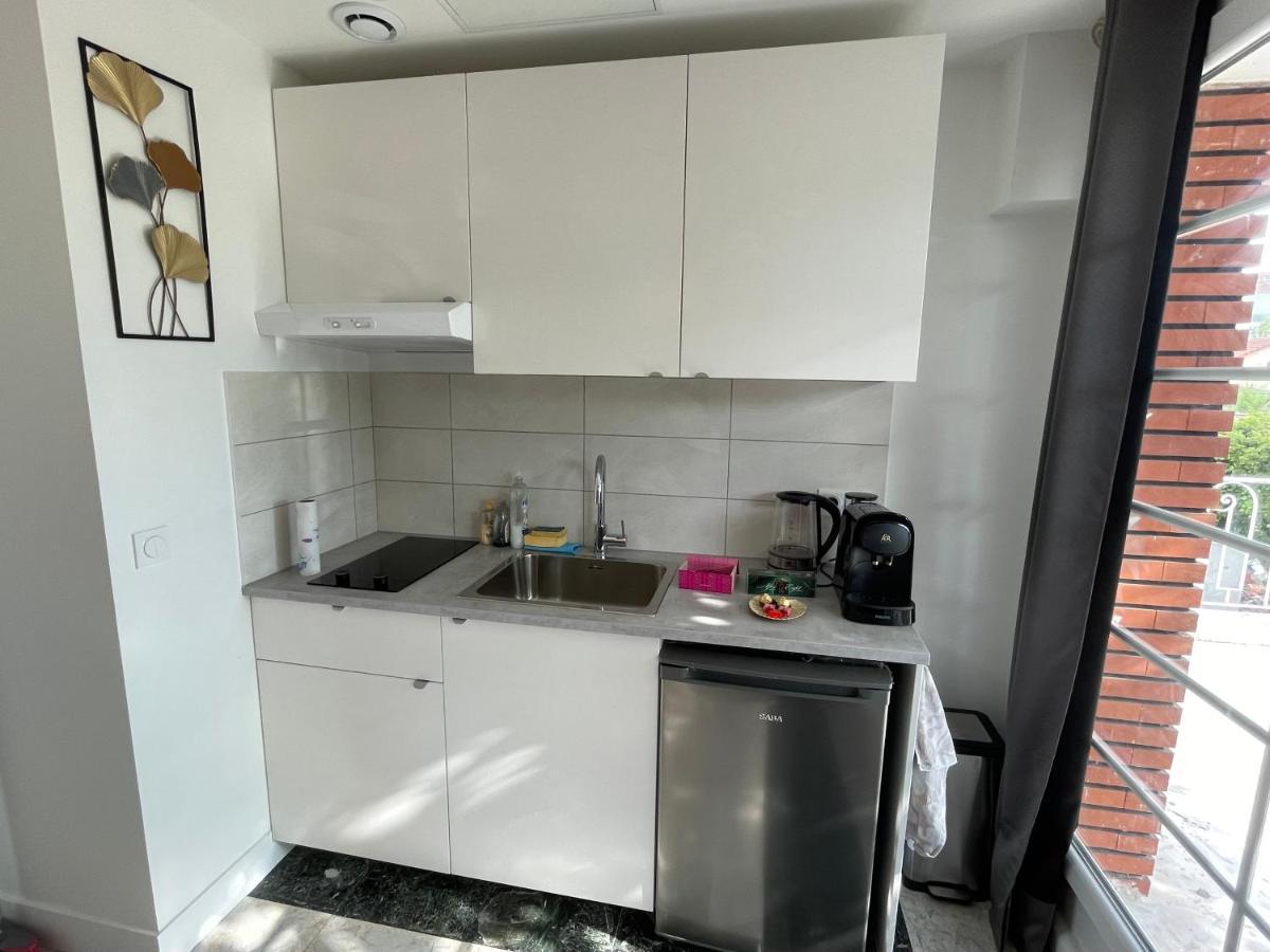 Joli T2, Terrasse Et Jardin, Ideal Pour Familles, A 15 Min De L'Aeroport Roissy Cdg Tremblay-en-France Esterno foto