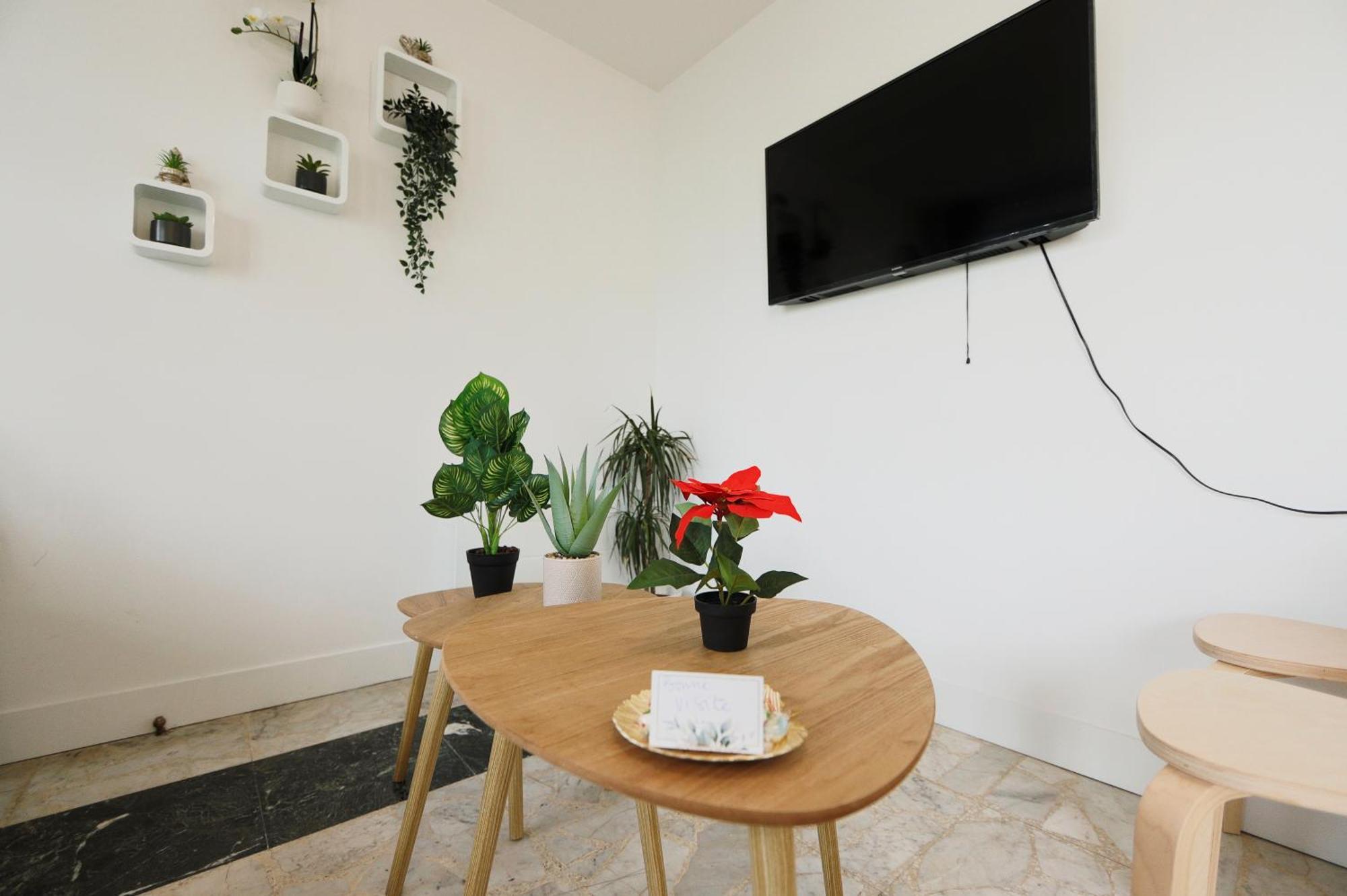Joli T2, Terrasse Et Jardin, Ideal Pour Familles, A 15 Min De L'Aeroport Roissy Cdg Tremblay-en-France Esterno foto