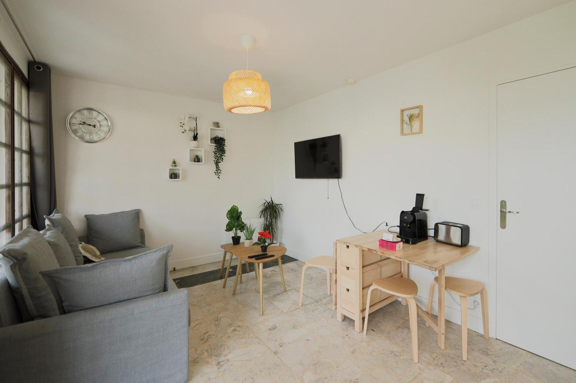 Joli T2, Terrasse Et Jardin, Ideal Pour Familles, A 15 Min De L'Aeroport Roissy Cdg Tremblay-en-France Esterno foto